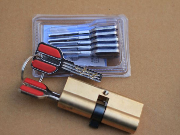 托里24小时上门开锁公司